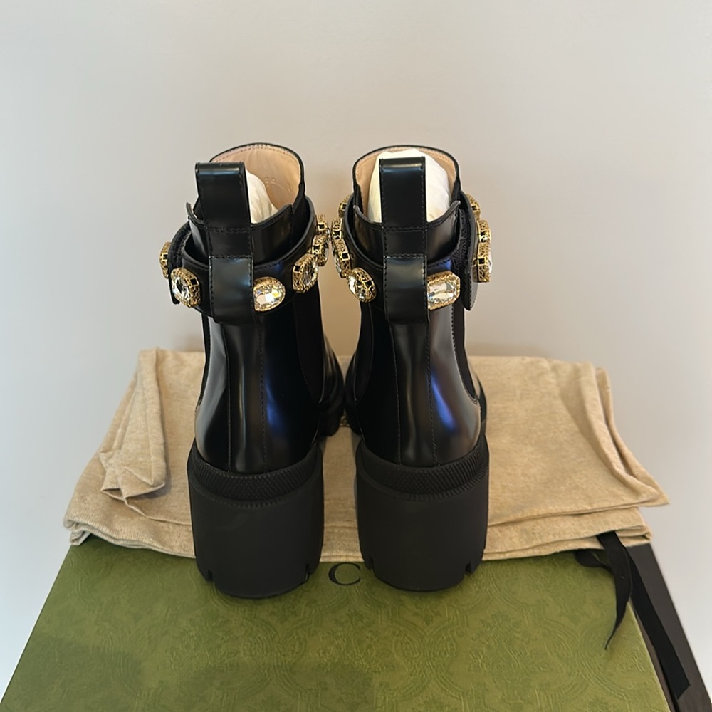 Gucci Leather Ankle Boot with Belt - Picture 7 of 9